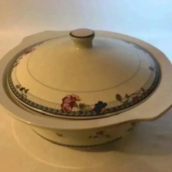 Oneida Vintage Blue Lattice 2 Quart Round Covered Casserole W/ Lid Fine Porcelai - Picture 9 of 11